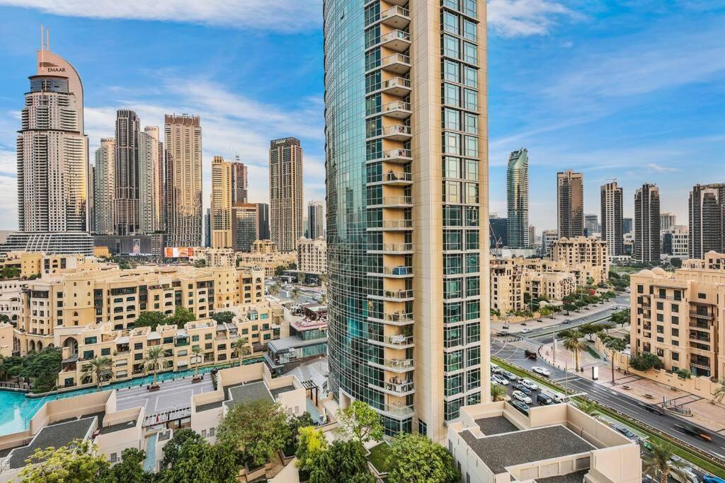 First Class 2br With Full Downtown Skyline View شقة *
