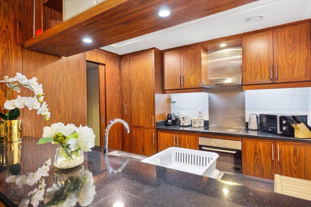 شقة First Class 2br With Full Downtown Skyline View